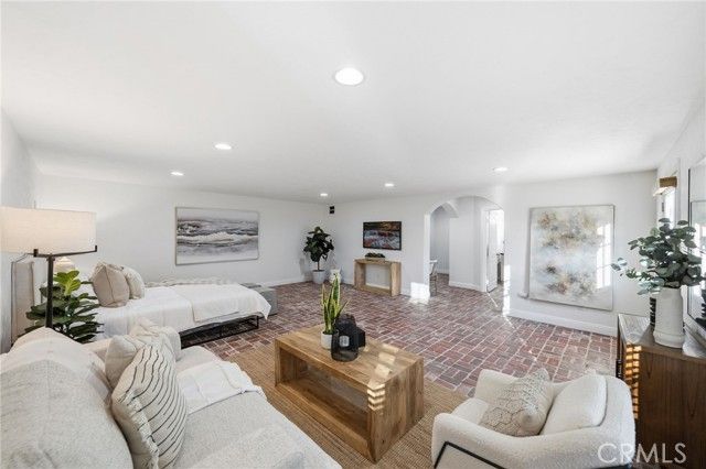 40900 Via Los Altos, Temecula, CA 92591