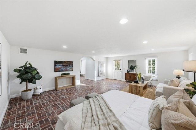 40900 Via Los Altos, Temecula, CA 92591