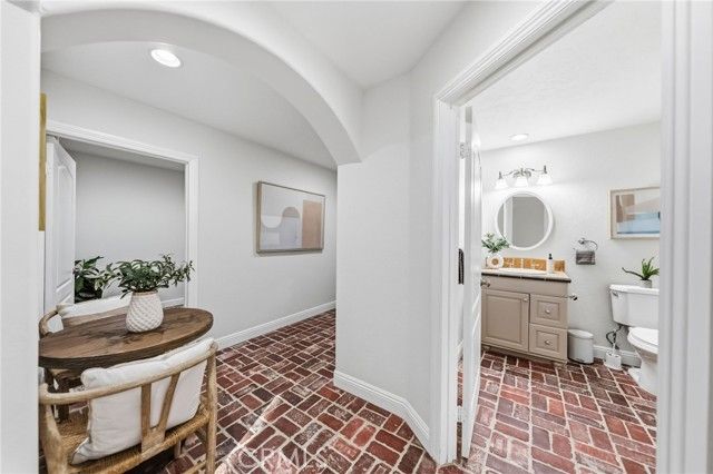 40900 Via Los Altos, Temecula, CA 92591