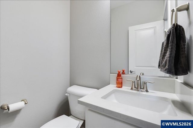 2754 Inna Av NW, Salem, OR 97304