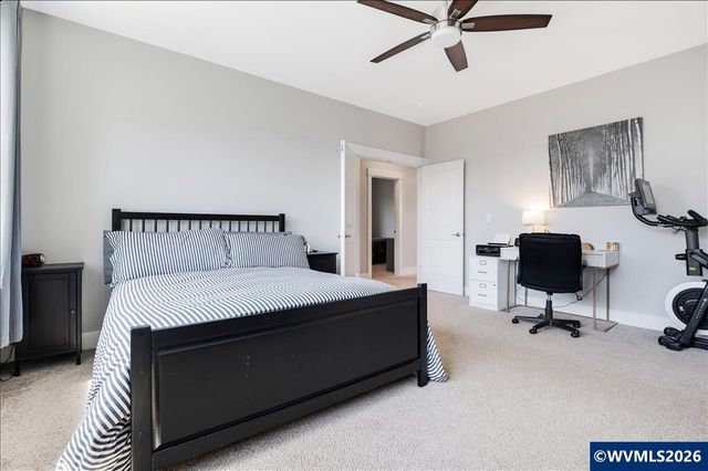 2754 Inna Av NW, Salem, OR 97304