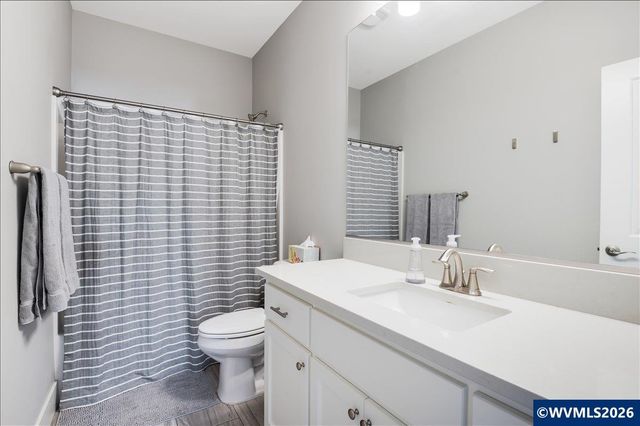 2754 Inna Av NW, Salem, OR 97304