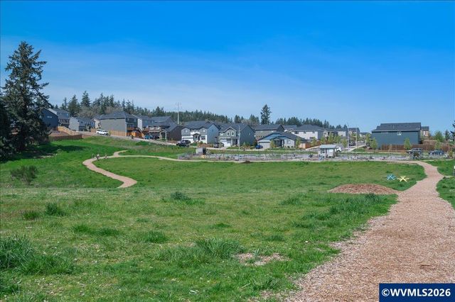 2754 Inna Av NW, Salem, OR 97304