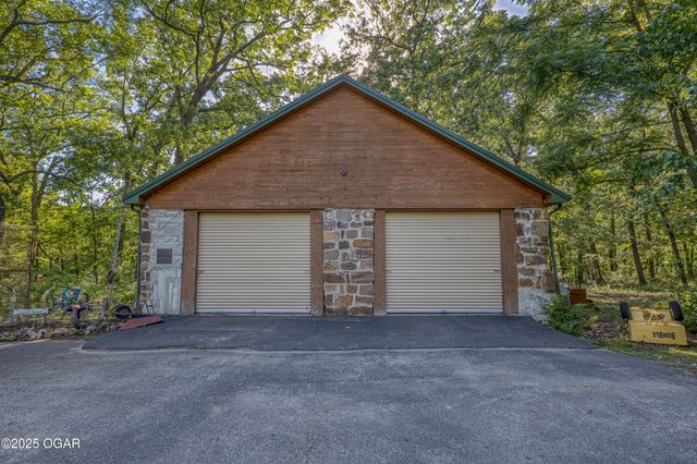 5000 & 4850 Chapel Road, Carthage, MO 64836