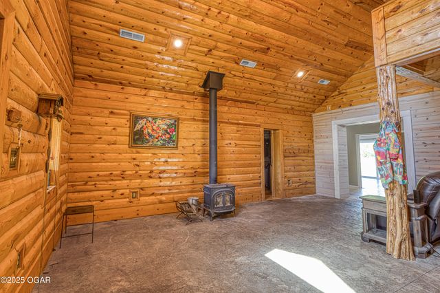 5000 & 4850 Chapel Road, Carthage, MO 64836