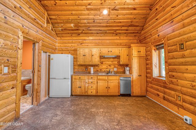 5000 & 4850 Chapel Road, Carthage, MO 64836