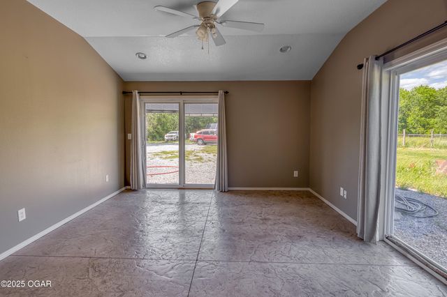 5000 & 4850 Chapel Road, Carthage, MO 64836