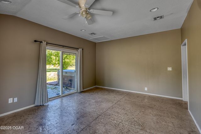 5000 & 4850 Chapel Road, Carthage, MO 64836