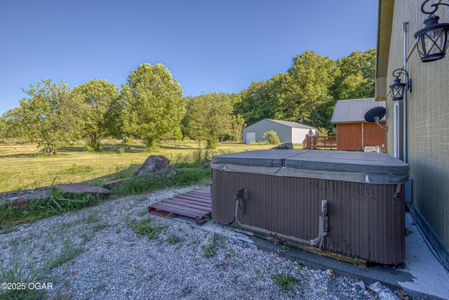 5000 & 4850 Chapel Road, Carthage, MO 64836