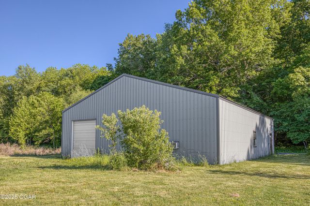 5000 & 4850 Chapel Road, Carthage, MO 64836