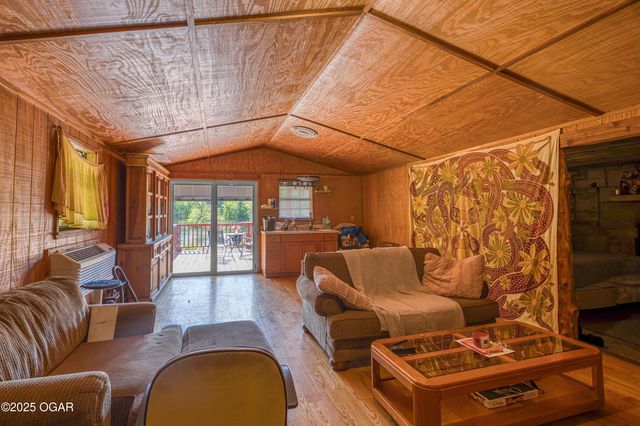 5000 & 4850 Chapel Road, Carthage, MO 64836