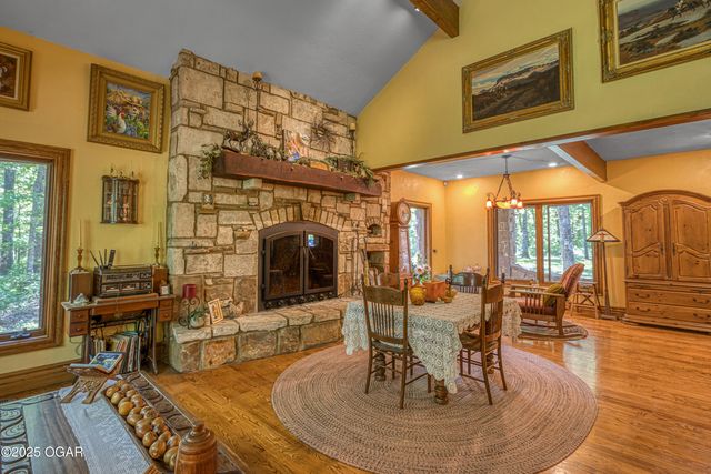 5000 & 4850 Chapel Road, Carthage, MO 64836