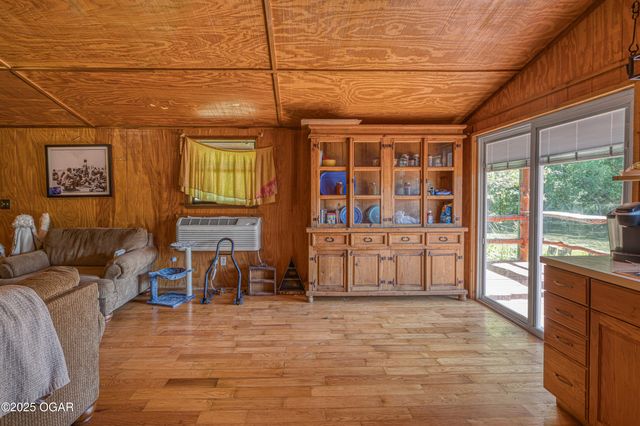 5000 & 4850 Chapel Road, Carthage, MO 64836