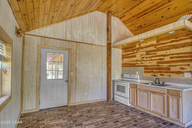 5000 & 4850 Chapel Road, Carthage, MO 64836