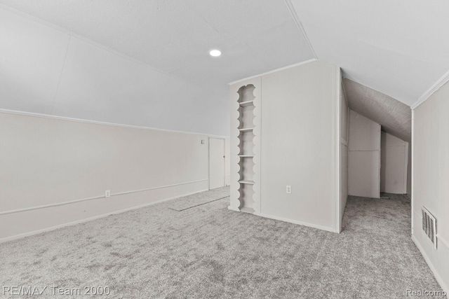 1815 KINGSBURY Avenue, Dearborn, MI 48128