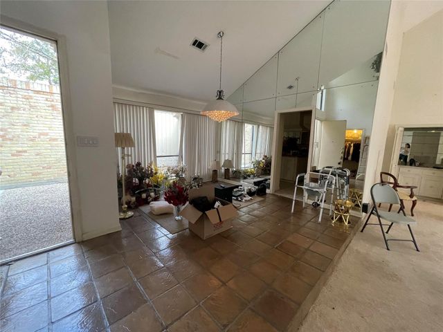 156 Old Bridge Lake, Houston, TX 77069