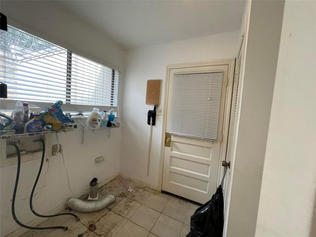 156 Old Bridge Lake, Houston, TX 77069