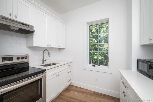 270 Garden Street b, Roslyn, NY 11577