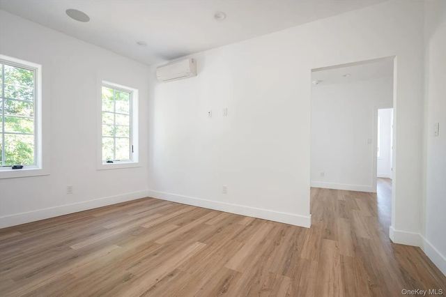 270 Garden Street b, Roslyn, NY 11577