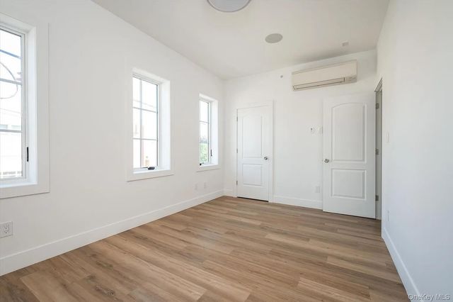 270 Garden Street b, Roslyn, NY 11577