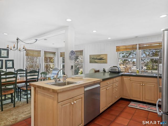 1417 Fairfield Beach Road, Fairfield, CT 06824