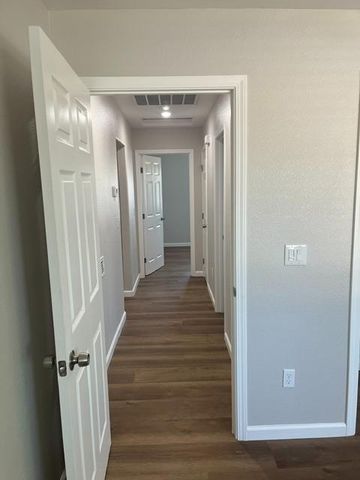 3422 E Michigan Avenue, Fresno, CA 93703
