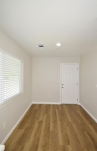 3422 E Michigan Avenue, Fresno, CA 93703
