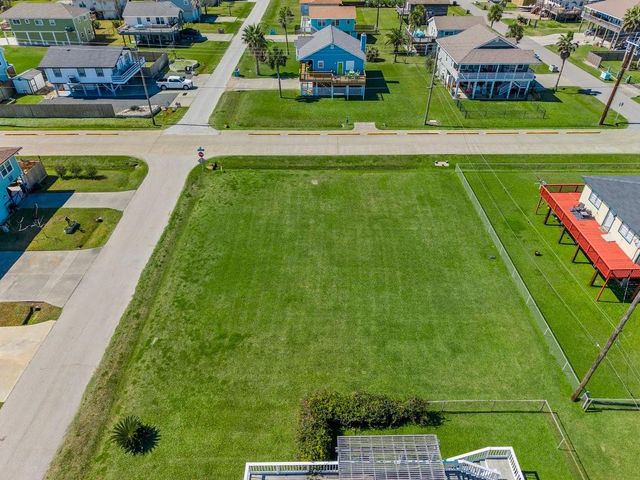 16534 John Davis, Jamaica Beach, TX 77554