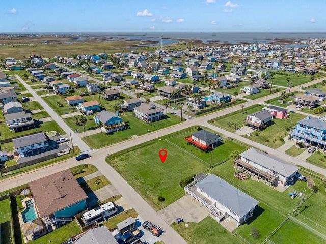 16534 John Davis, Jamaica Beach, TX 77554