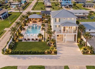16534 John Davis, Jamaica Beach, TX 77554