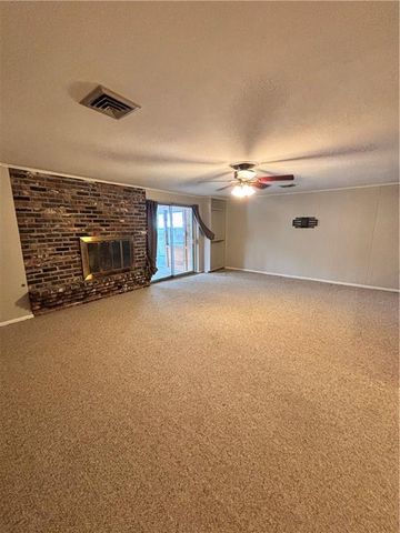 522 Ohio Street, Pittsburg, KS 66762