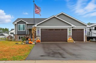 8222 Hummingbird Lane, North Branch, MN 55056