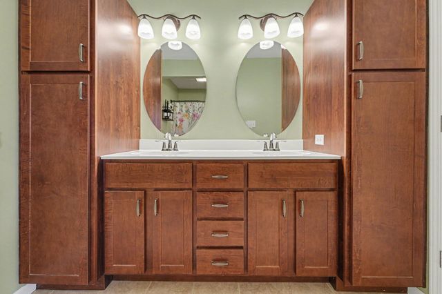 205 W Joliet Street 206, Schererville, IN 46375