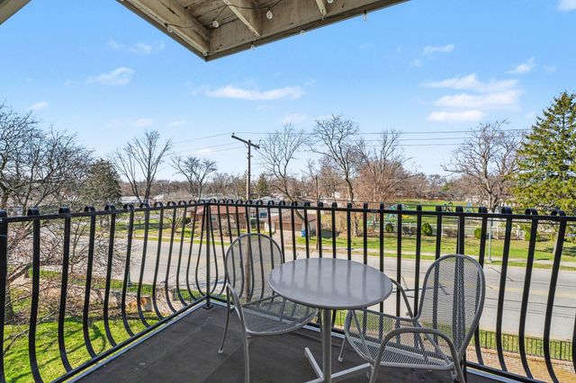 205 W Joliet Street 206, Schererville, IN 46375