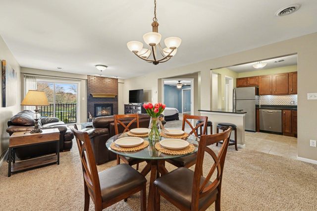 205 W Joliet Street 206, Schererville, IN 46375