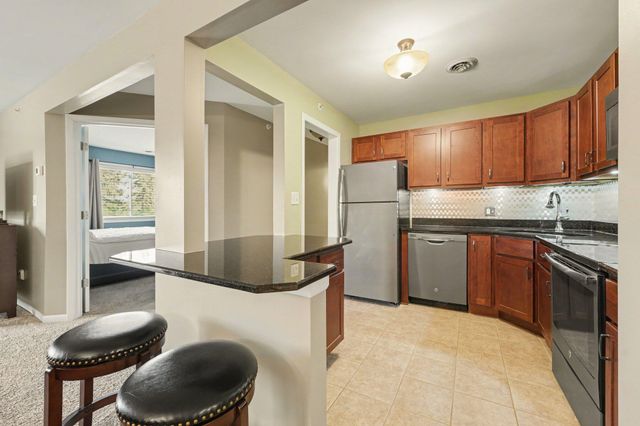 205 W Joliet Street 206, Schererville, IN 46375