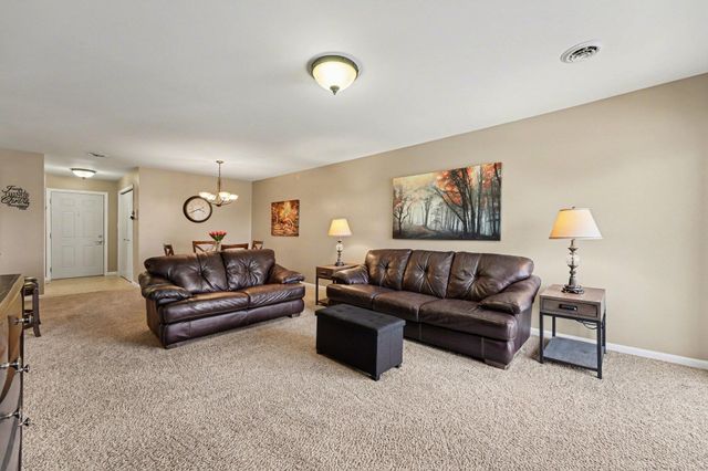 205 W Joliet Street 206, Schererville, IN 46375
