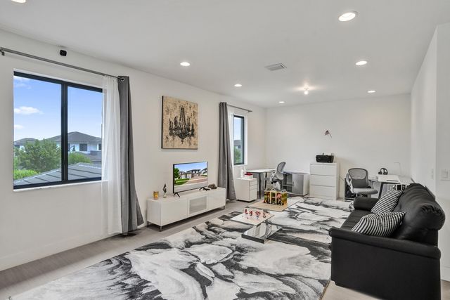 4406 SW 178TH Avenue, Miramar, FL 33029