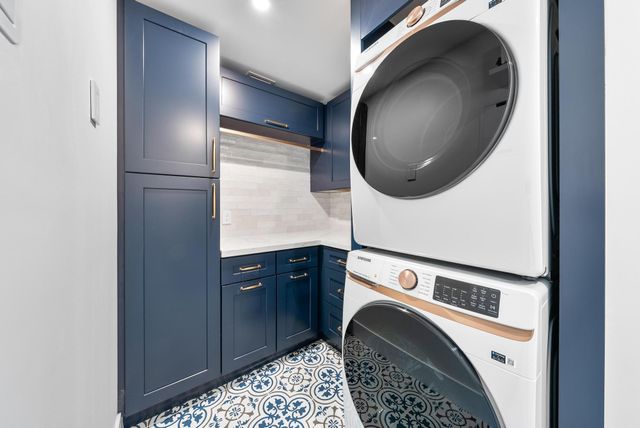 1607 Seabrook Road, Jupiter, FL 33469