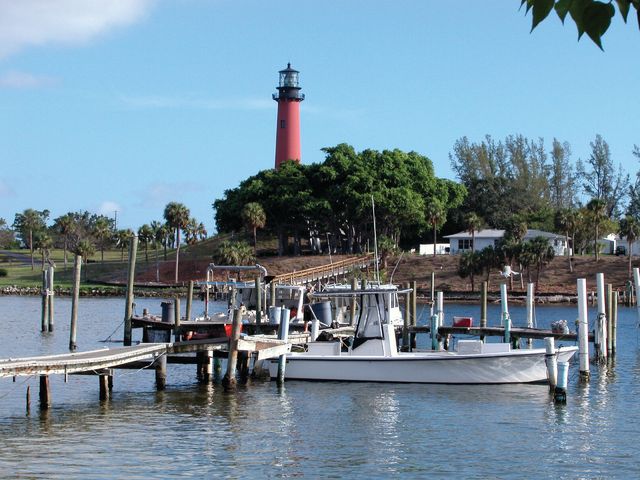 1607 Seabrook Road, Jupiter, FL 33469