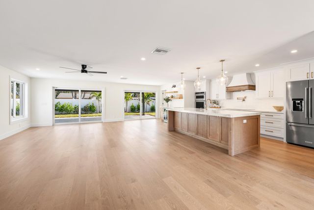 1607 Seabrook Road, Jupiter, FL 33469