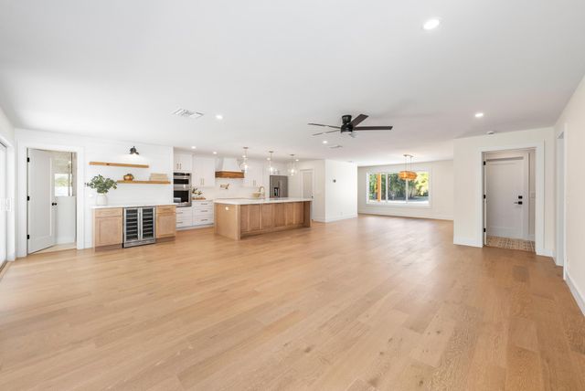 1607 Seabrook Road, Jupiter, FL 33469