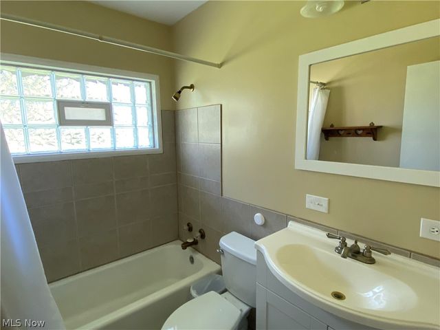 4138 Burkey Road, Austintown, OH 44515