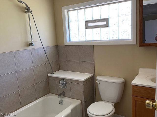 4138 Burkey Road, Austintown, OH 44515