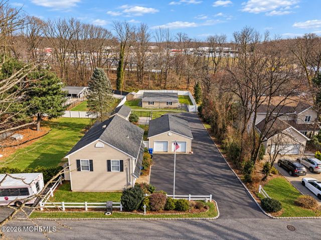 150 Magnolia Lane, Middletown, NJ 07748