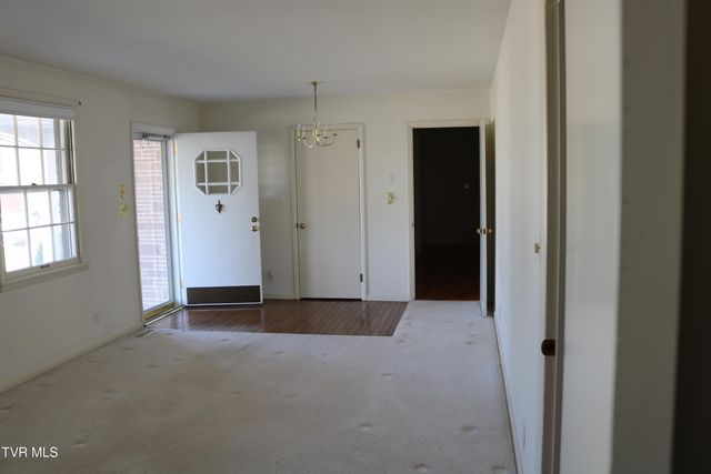 208 Brown Avenue, Johnson City, TN 37601