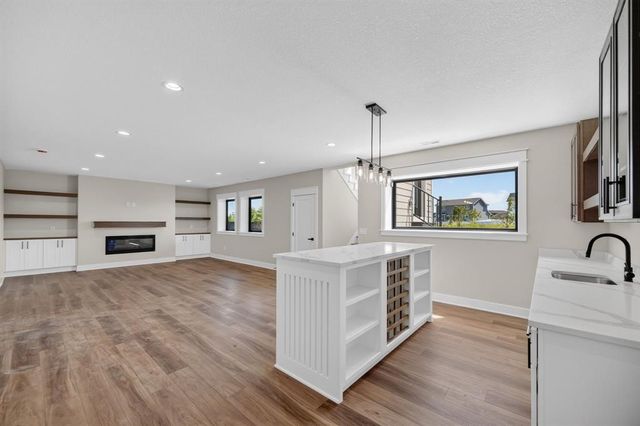 280 NW Copperleaf Court, Waukee, IA 50263