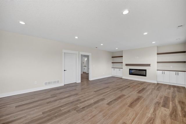 280 NW Copperleaf Court, Waukee, IA 50263