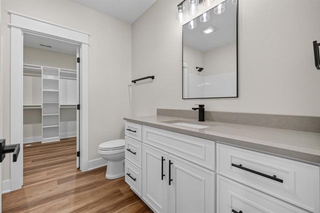 280 NW Copperleaf Court, Waukee, IA 50263