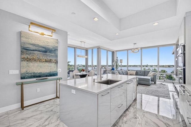 1 Water Club Way 503, North Palm Beach, FL 33408